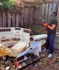 Best Garage Cleanout  in Calabash, NC